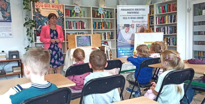 Biblioteka Pedagogiczna dla �rodowiska . Foto: 43615_biblioteka_pedagogiczna_2.jpg 