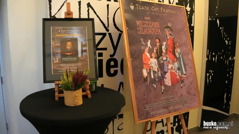 25 lat Teatru Ciut Frapuj�cego. Wspomnienia, anegdoty i historie zza kulis podczas spotkania w Pi�czowie. Foto: 43624_ksiazka_na_25lat_teatru_ciut_frapujacego_039.JPG 