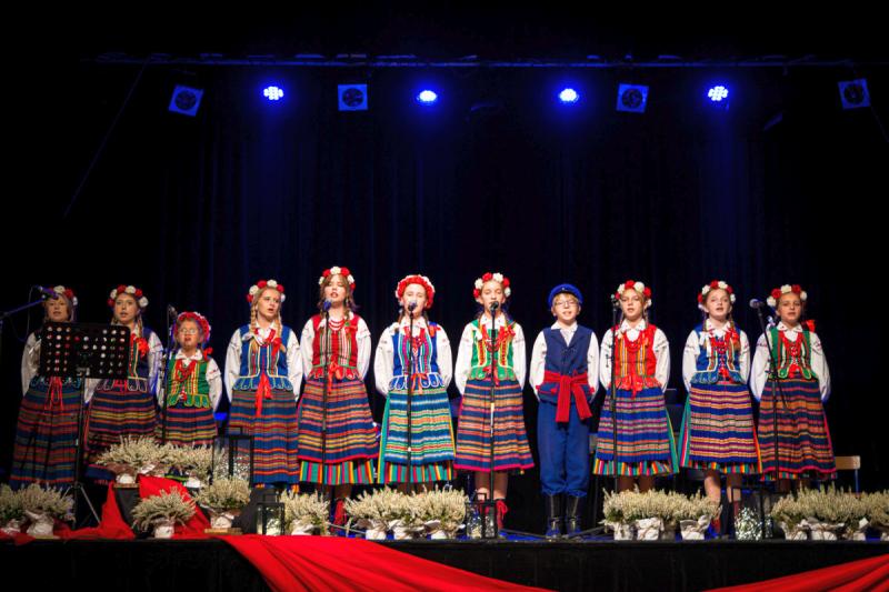 13. �wi�tokrzyski Konkurs Pie�ni i Piosenki Patriotycznej i �o�nierskiej. Ruszy�y zg�oszenia. Foto: 43631_konkurs_piosenki_patriotycznej2.jpg 