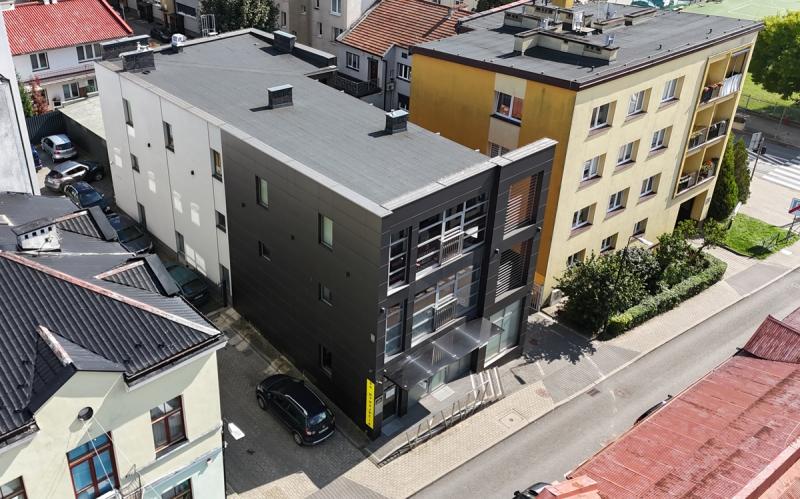 Lokal do wynaj�cia w centrum Buska-Zdroju. 150 m² przy ul. Pocztowej dla biura, handlu i us�ug. Foto: 43638_611_lokal_biurowy_handlowy_busko_zdroj_pocztowa1.JPG 