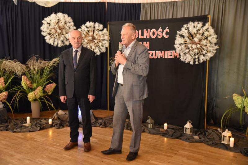 Gramy i �piewamy dla Niepodleg�ej - muzyczna lekcja patriotyzmu. Foto: 43690_konkurs_piosenki_patriotycznej_zsp_050.jpg 