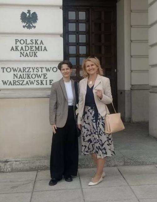 Nauczyciel - mentor wyróżniony Nagrodą Janiny Czarneckiej (foto 3) Nauczyciel - mentor wyróżniony Nagrodą Janiny Czarneckiej. Foto: 43128_nagroda_czarneckiej_lo_busko_004.jpeg