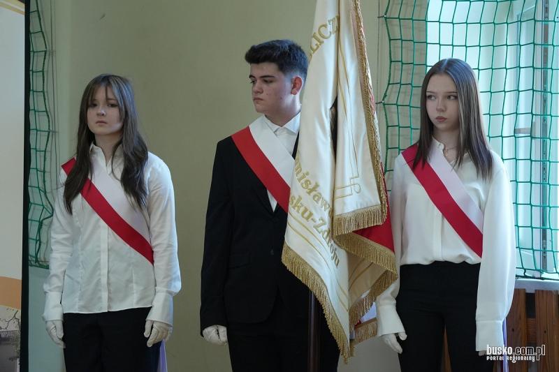 Pierwszy dzwonek w Busku-Zdroju. Uczniowie rozpoczęli rok szkolny 2026/2027 (foto 4) Pierwszy dzwonek w Busku-Zdroju. Uczniowie rozpoczęli rok szkolny 2026/2027. Foto: 43448_rozpoczecie_roku_szkolnego_psp1_2026_016.jpg